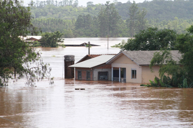 În ultima săptămână, sudul Braziliei a fost lovit de furtuni puternice însoțite de ploi intense. FOTO: Profimedia Images