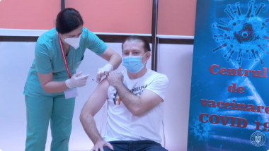 Florin Citu se vaccineaza
