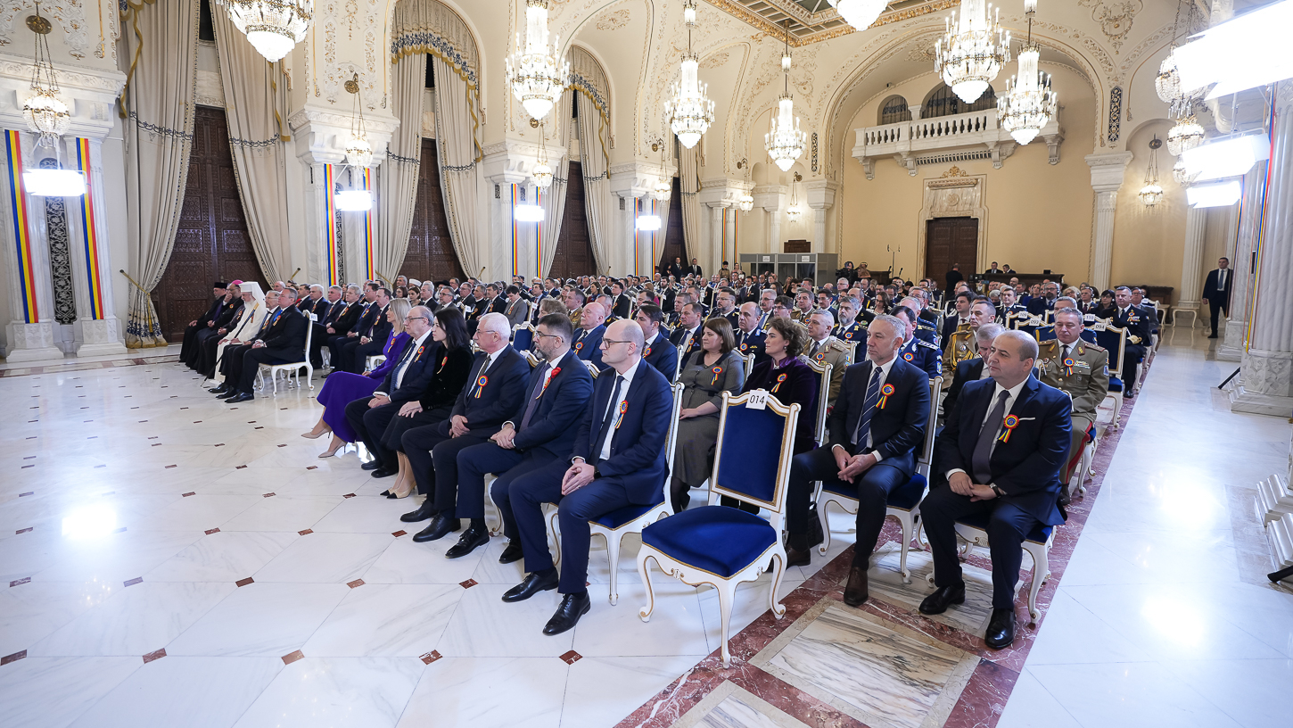 Președintele Iohannis nu invită USR și AUR la recepția de 1 decembrie. Simion:  Vrea să reducă cheltuielile după turneul african