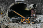 Muncitorii sunt blocați în tunel de două săptămâni (10)