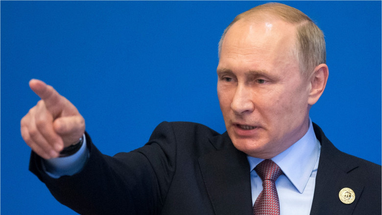 Putin arată cu degetul