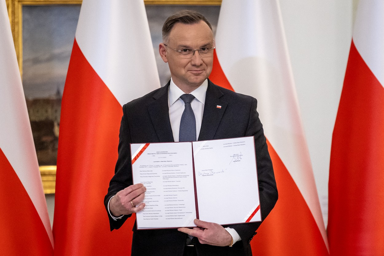 Opoziția îl acuză pe președintele polonez că se ține de farse: Ceremonia de depunere a jurămintelor e „o mare comedie”