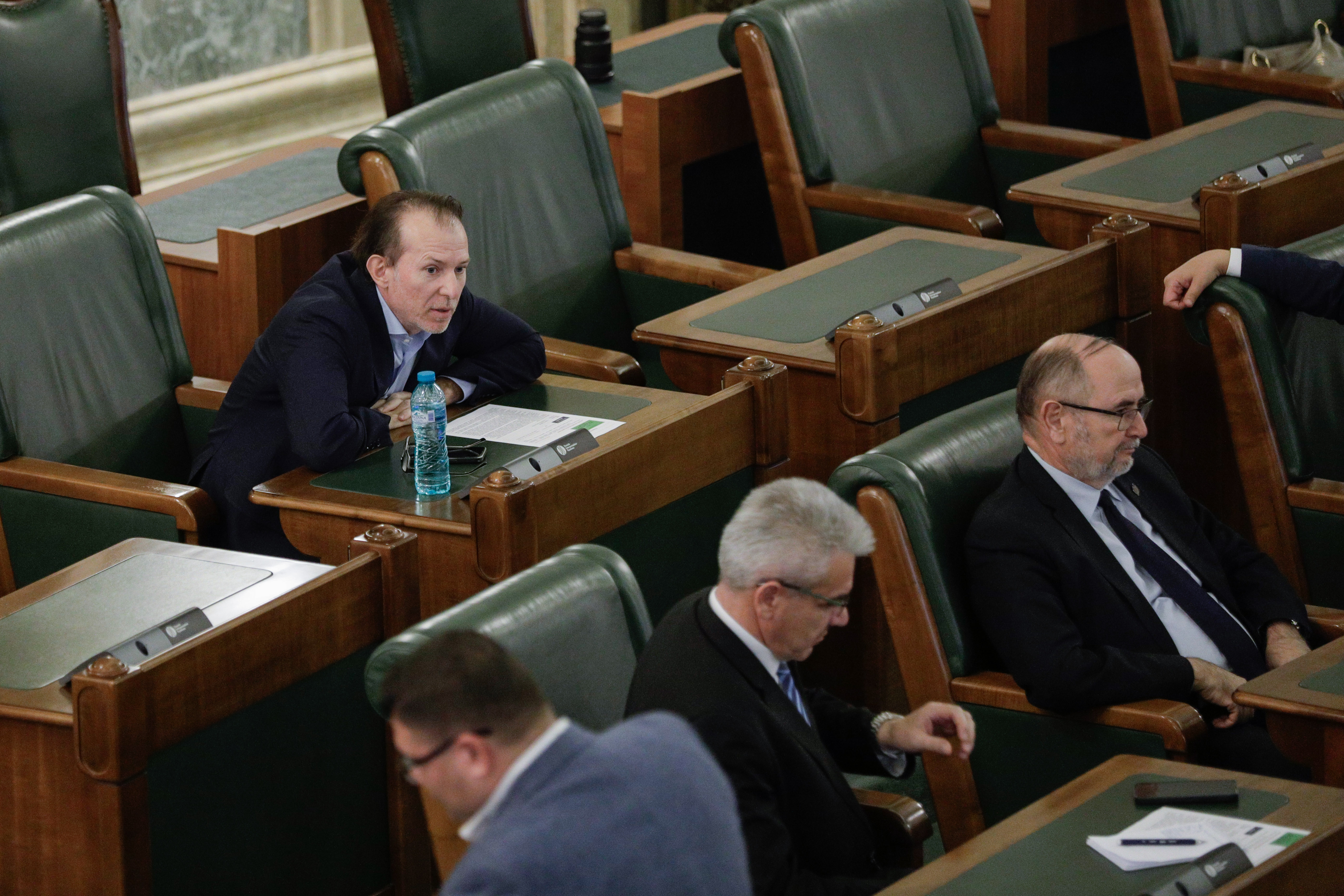 Senatorii sunt de acord cu ridicarea imunității lui Florin Cîțu și urmărirea sa penală. Votul final va fi dat astăzi în plen