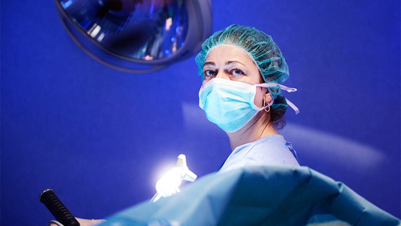 Viața obișnuită a unui pacient cu obezitate, complet diferită de a unei persoane normoponderale. Cum îi ajută o intervenție bariatrică?