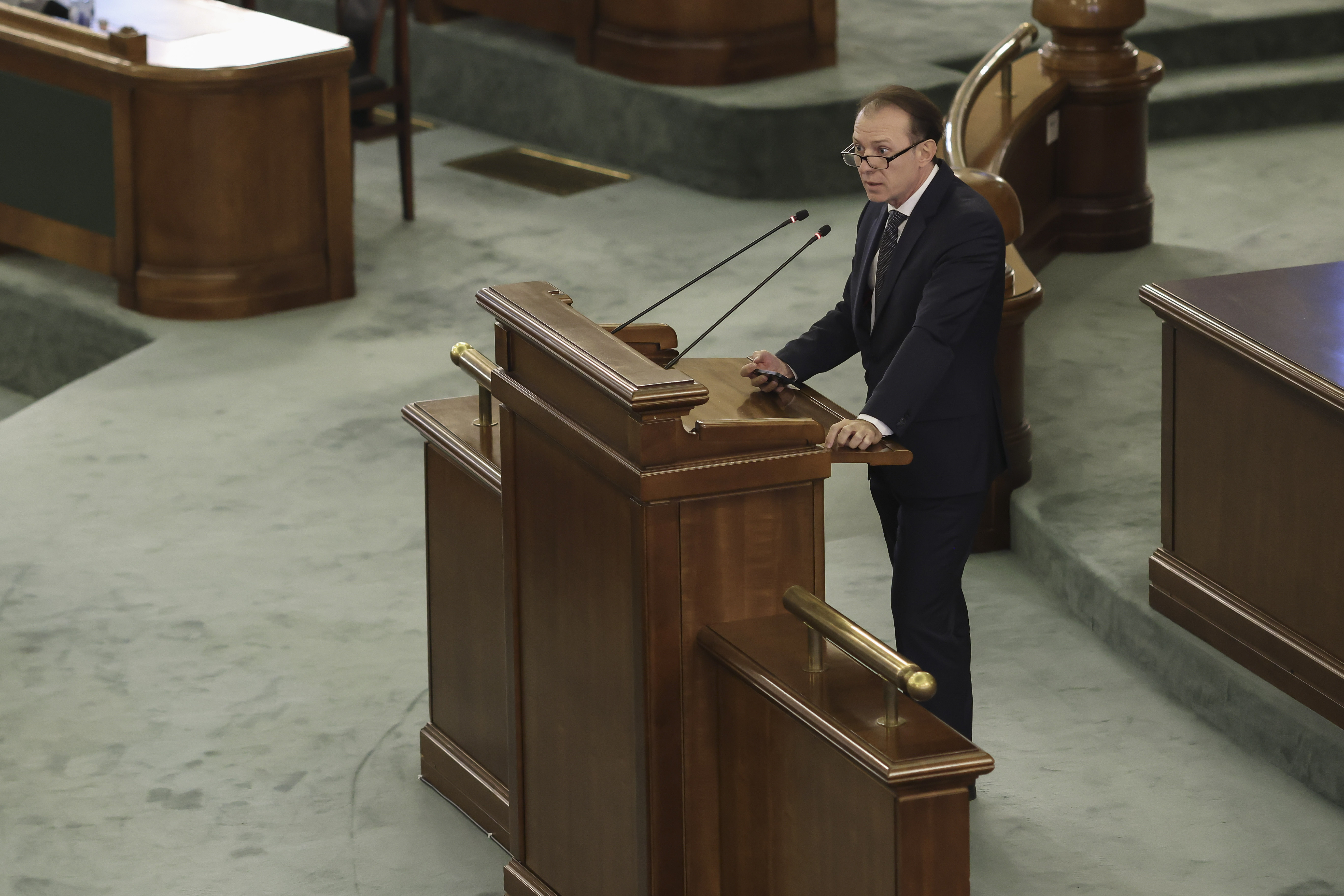 Cîțu, la votul pentru ridicarea imunității: Ca premier am acționat pentru ieşirea rapidă din pandemie. Am îndeplinit corect atribuțiile