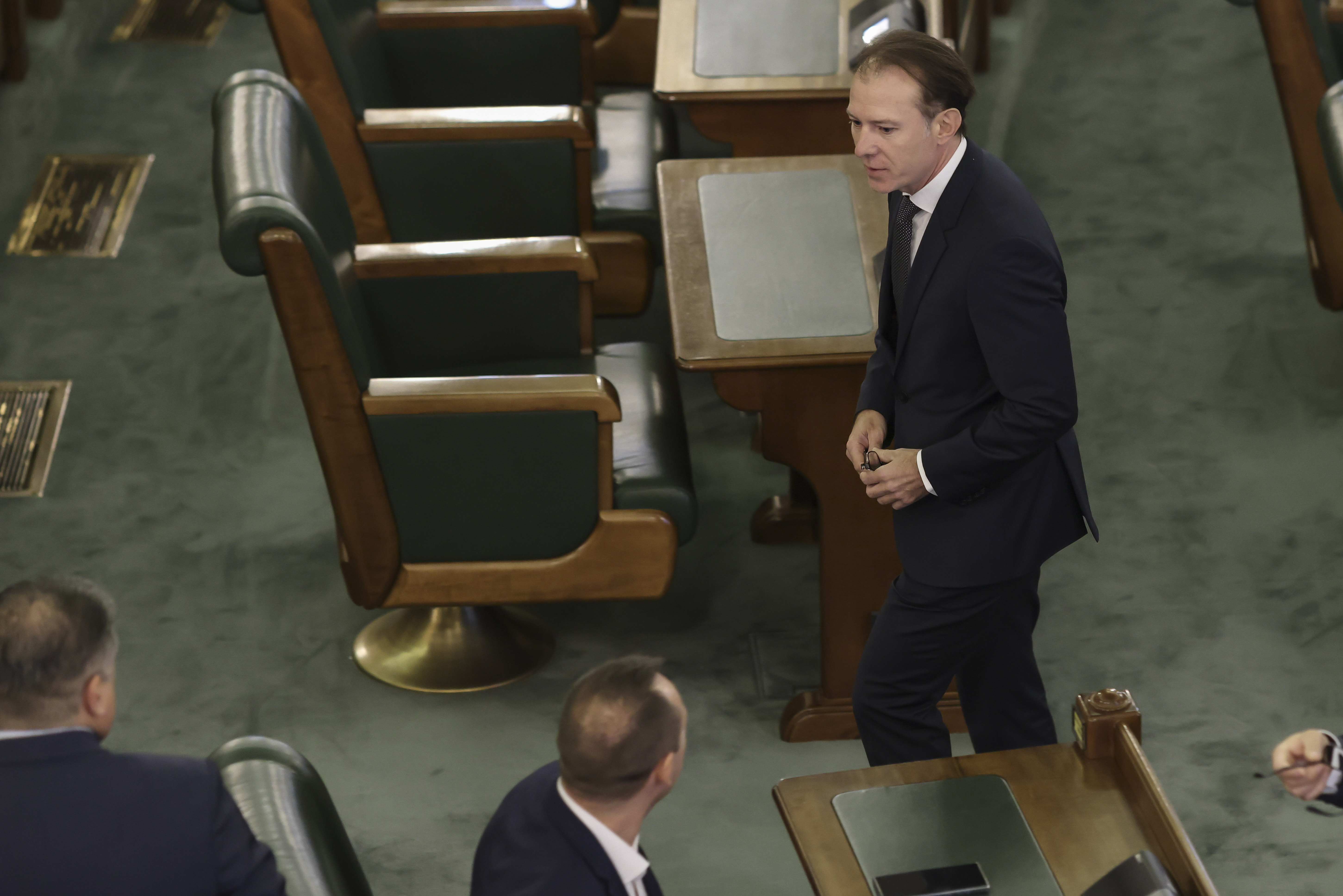 Fostul premier Florin Cîțu a rămas fără imunitate. DNA poate începe urmărirea sa penală în dosarul vaccinurilor Covid