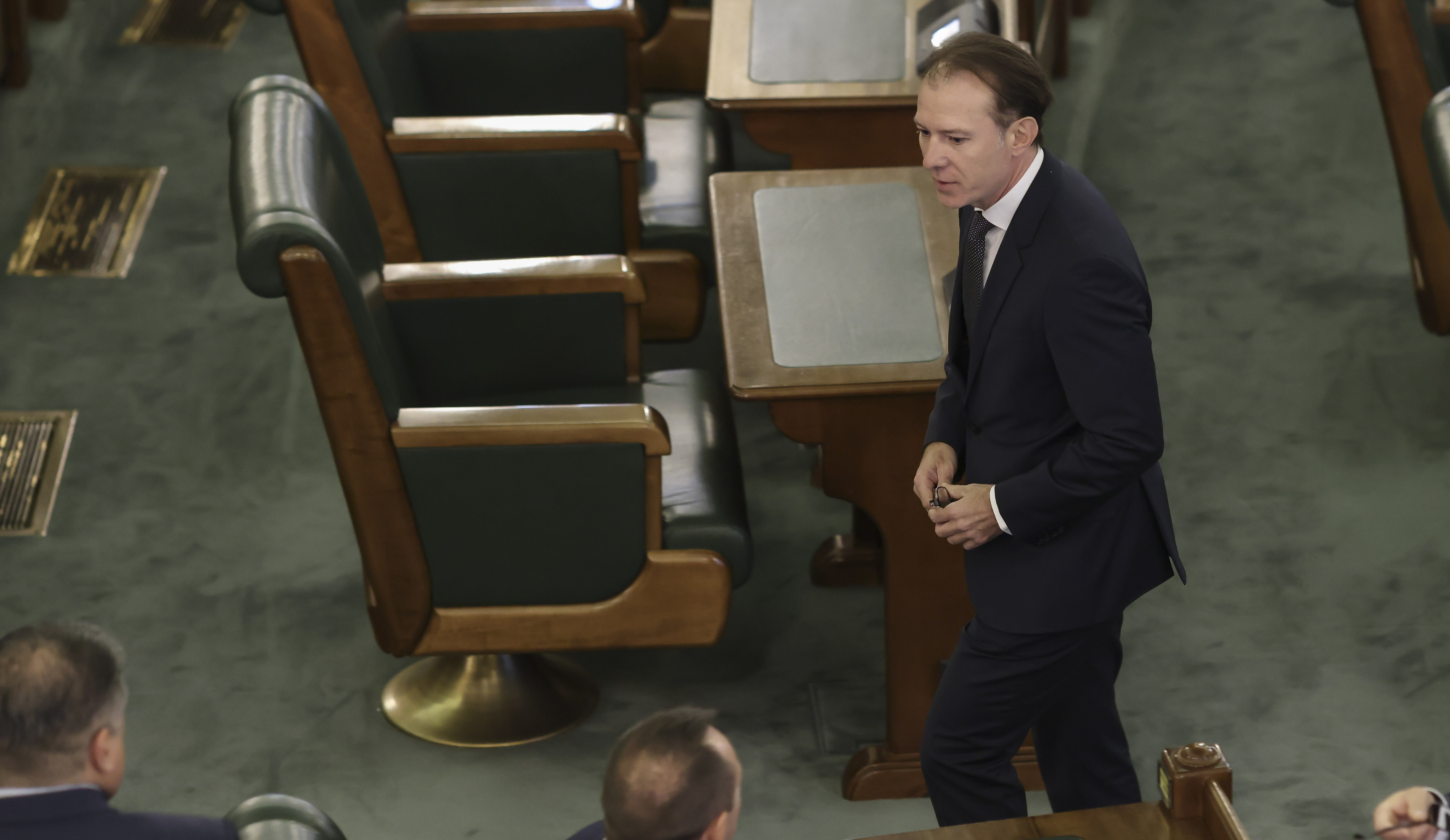 Fostul premier Florin Cîțu a rămas fără imunitate parlamentară. DNA poate începe urmărirea sa penală în dosarul vaccinurilor Covid