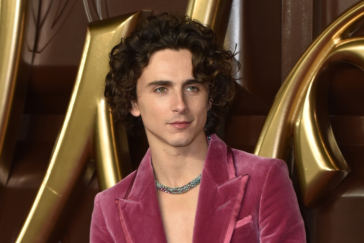 Timothee Chalamet a luat lecții de canto de la un antrenor vocal celebru, pentru rolul din filmul „Wonka”