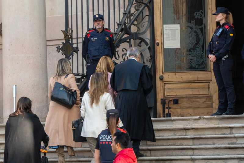 Barcelona-Shakira declares in the first session of the tax fraud trial.