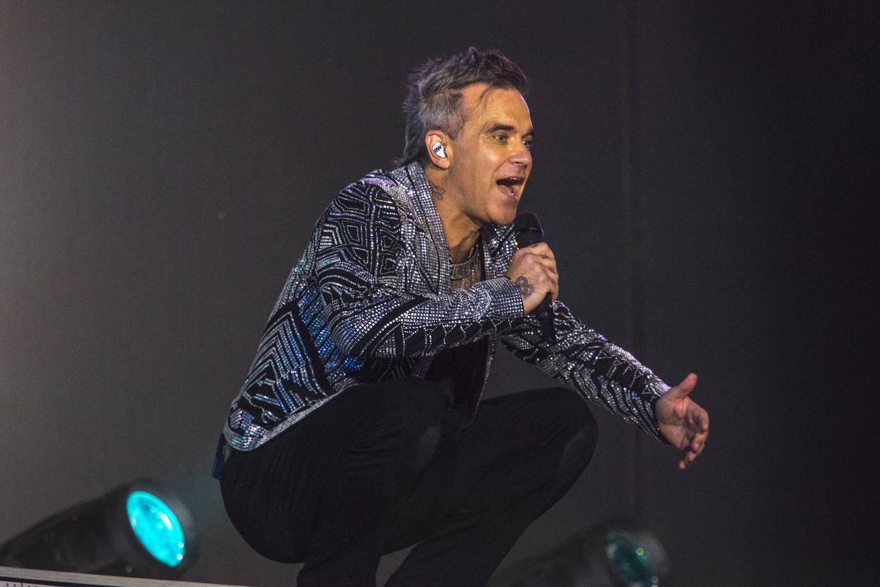 O femeie de 70 de ani a murit în timpul concertului lui Robbie Williams din Australia