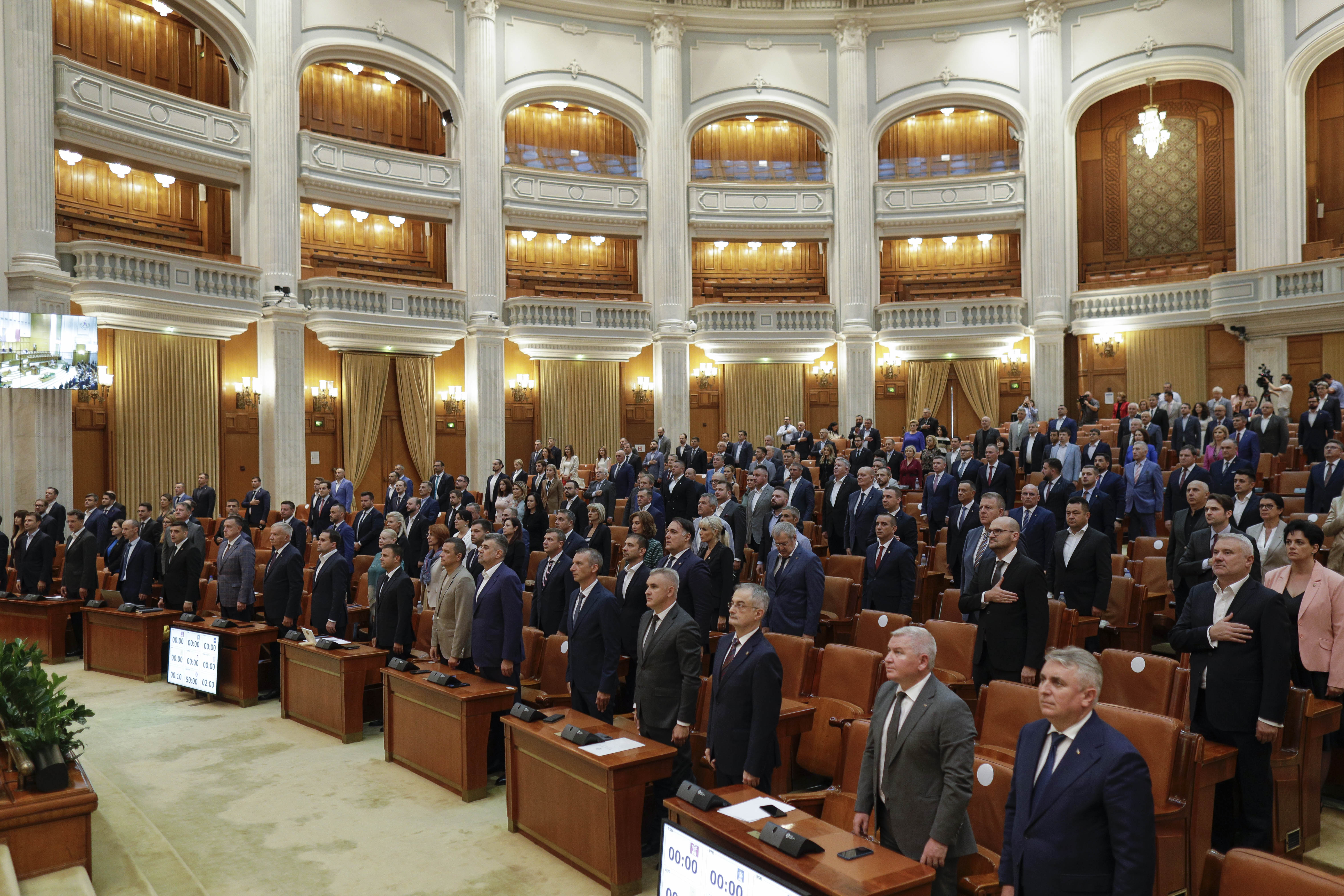 Ziua Bucovinei: Deputații au ținut discursuri și au amintit de „momentul istoric al unirii”
