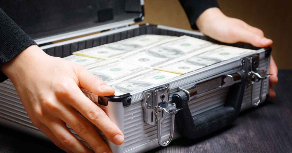 Un șofer care livrează mâncare iubește atât de mult ceea ce face, încât s-a dus la muncă la 4:30 AM și după ce a câștigat 36,5 mil. $