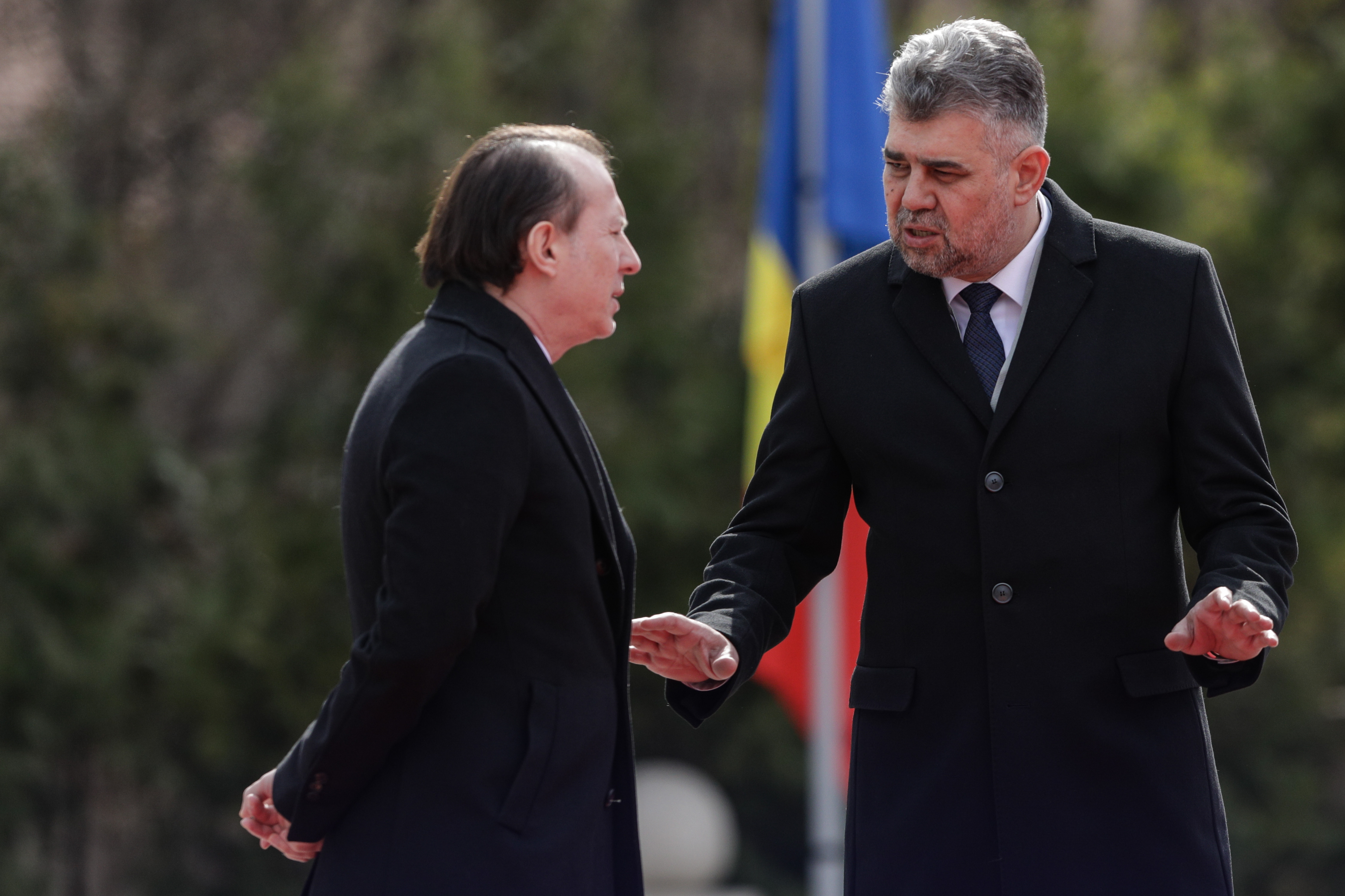 PSD, reacție la scandalul vaccinurilor: „În timp ce românii mureau, Voiculescu, Cîțu și Mihăilă furau”