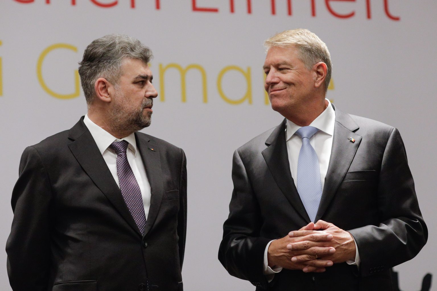 Ciolacu, despre călătoria lui Iohannis în Africa: Memorandumul pentru suplimentarea bugetului nu a fost secretizat, ci confidențial