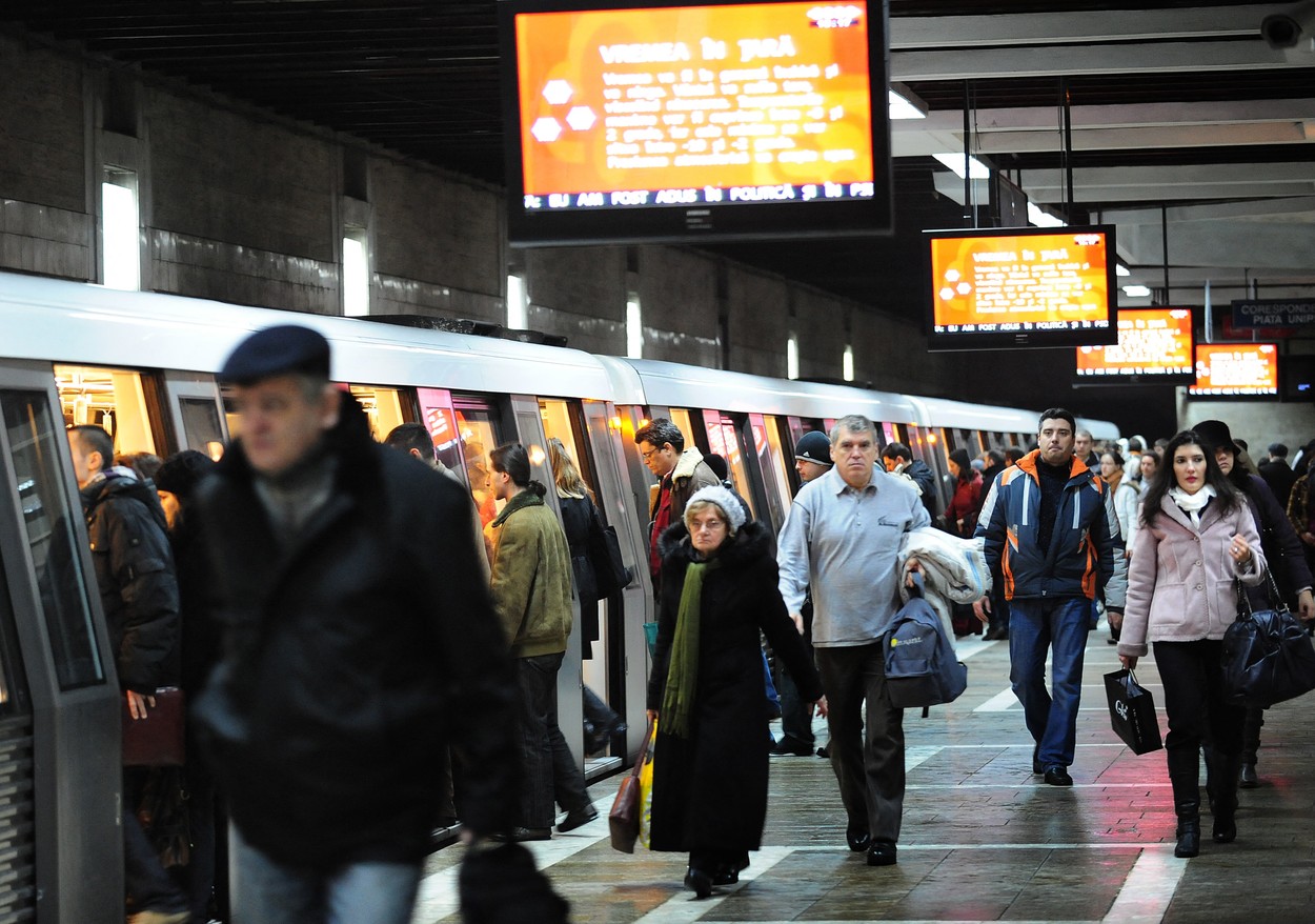 Călătoria cu metroul se scumpește de la 1 mai. Ministrul Șerban a semnat ordinul cu o zi înainte să demisioneze