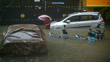inundatii in india