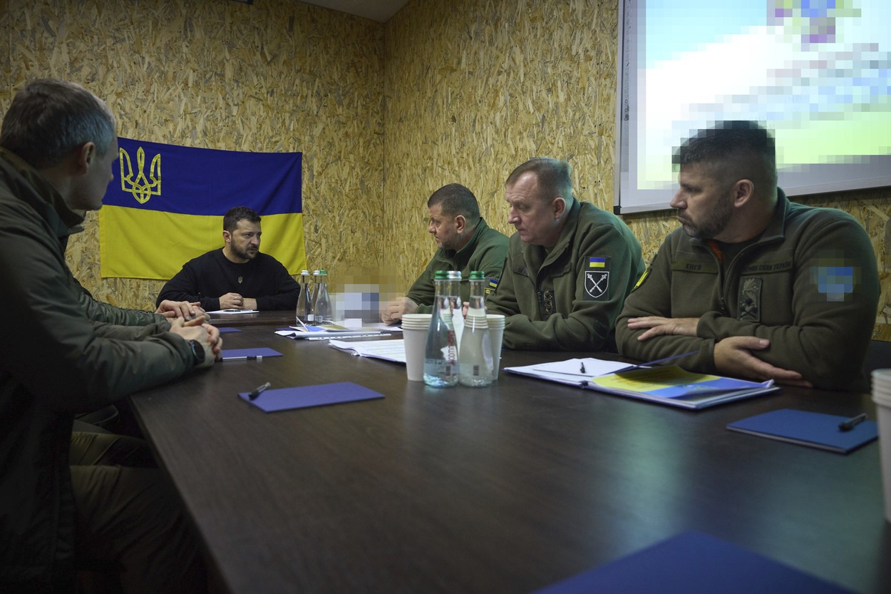 Cresc tensiunile dintre Zelenski și șeful armatei ucrainene. Zalujnîi este „ocolit” în comunicarea cu comandanții militari