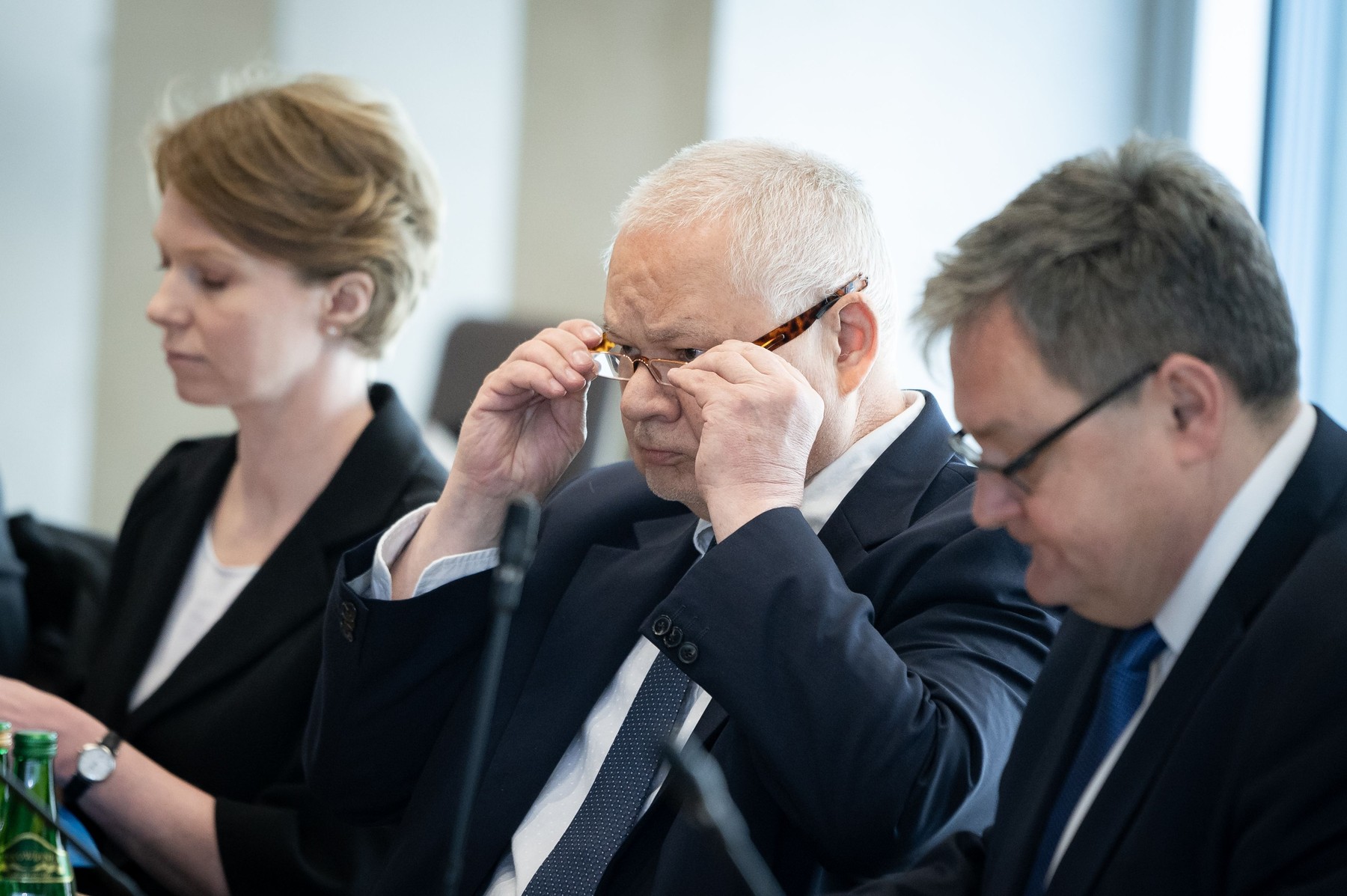 Coaliția condusă de Tusk în Polonia vrea ca guvernatorul băncii centrale să fie judecat în instanță. Șefa BCE îi ia apărarea