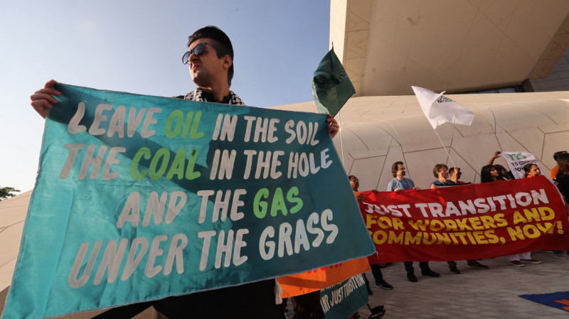 activiști de mediu în dubai banner