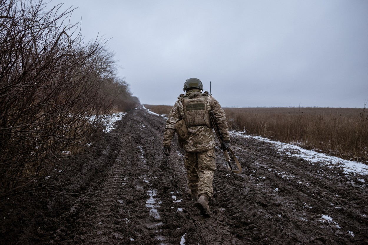 SBU a destructurat trei rețele care ajutau bărbații ucraineni să scape de război. Sumele cerute erau între 5.000 și 12.000 de dolari