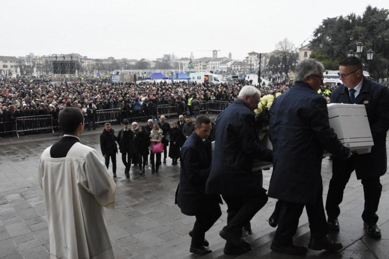 Funerali Giulia Cecchettin