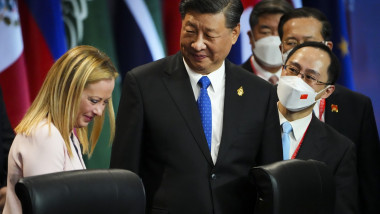 Giorgia Meloni și Xi Jinping