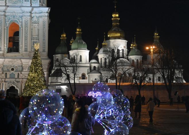 Christmas Tree on Sofiivska Square, Kyiv, Ukraine - 6 Dec 2023