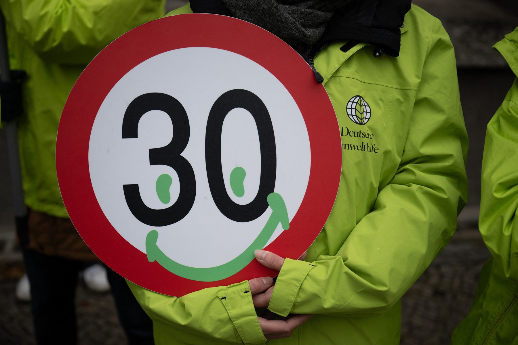 Adina Vălean, despre limitarea vitezei mașinilor la 30 km/h în orașe: „Strategia noastră nu propune interzicerea a nimic”