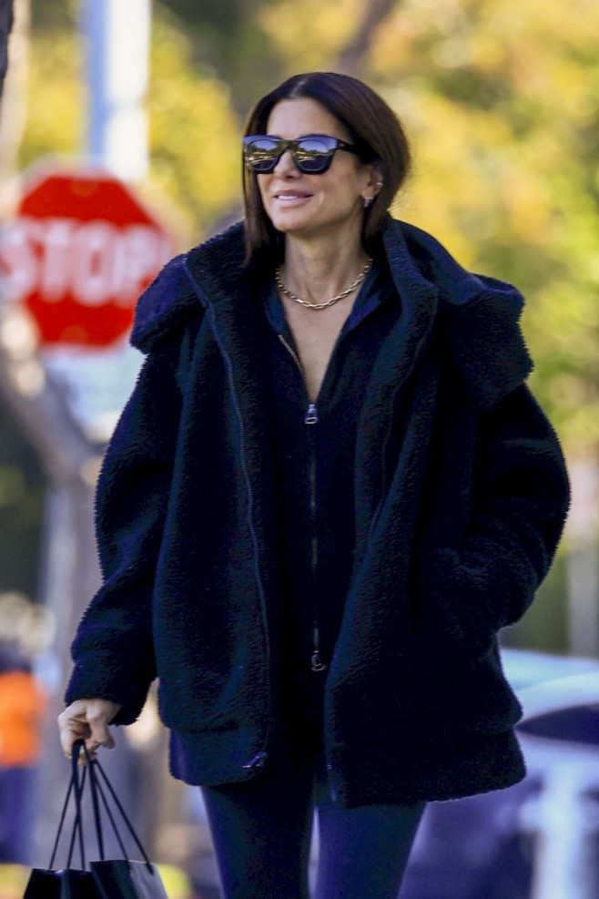 *PREMIUM-EXCLUSIVE* Sandra Bullock is seen looking happy once again months after tragic loss of longtime boyfriend Bryan Randall **WEB EMBARGO UNTIL 8 PM EDT ON NOVEMBER 2, 2023**