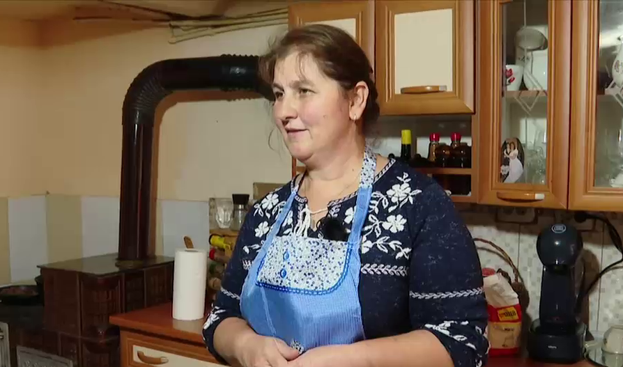 Micșunica, femeia care ne demonstrează că fiecare meserie poate fi făcută cu mândrie și entuziasm: „Mă bucur că am mereu de lucru”
