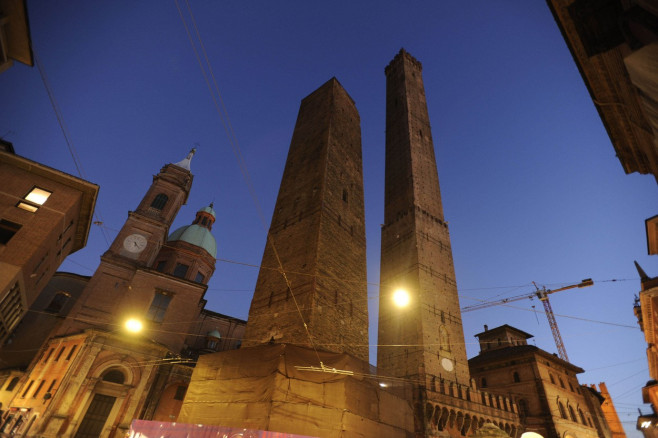 Italy's leaning Garisenda Tower in Bologna at risk of collapse, experts warn