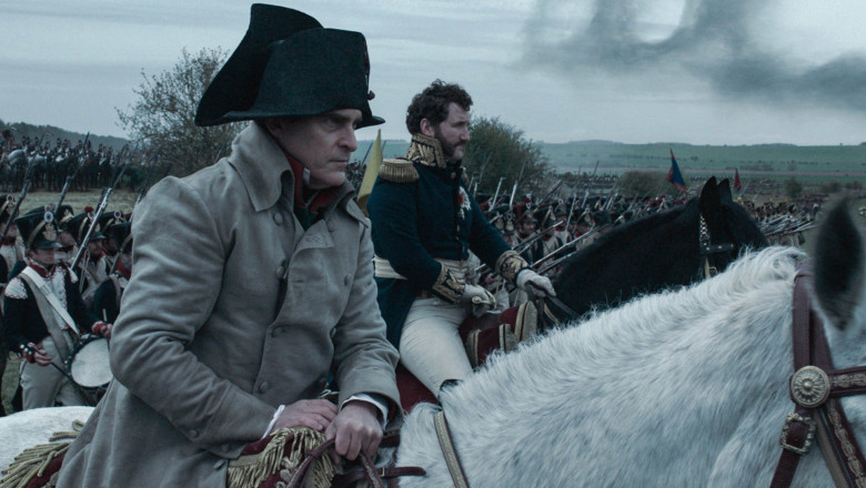 scenă din filmul „Napoleon”, regizat de Ridley Scott, cu Joaquin Phoenix în rolul principal