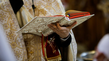 Sfântul Sinod prezintă care sunt măsurile canonice împotriva corupţiei