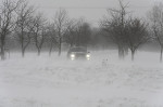 zasněžená silnice, sníh, auto, automobil
