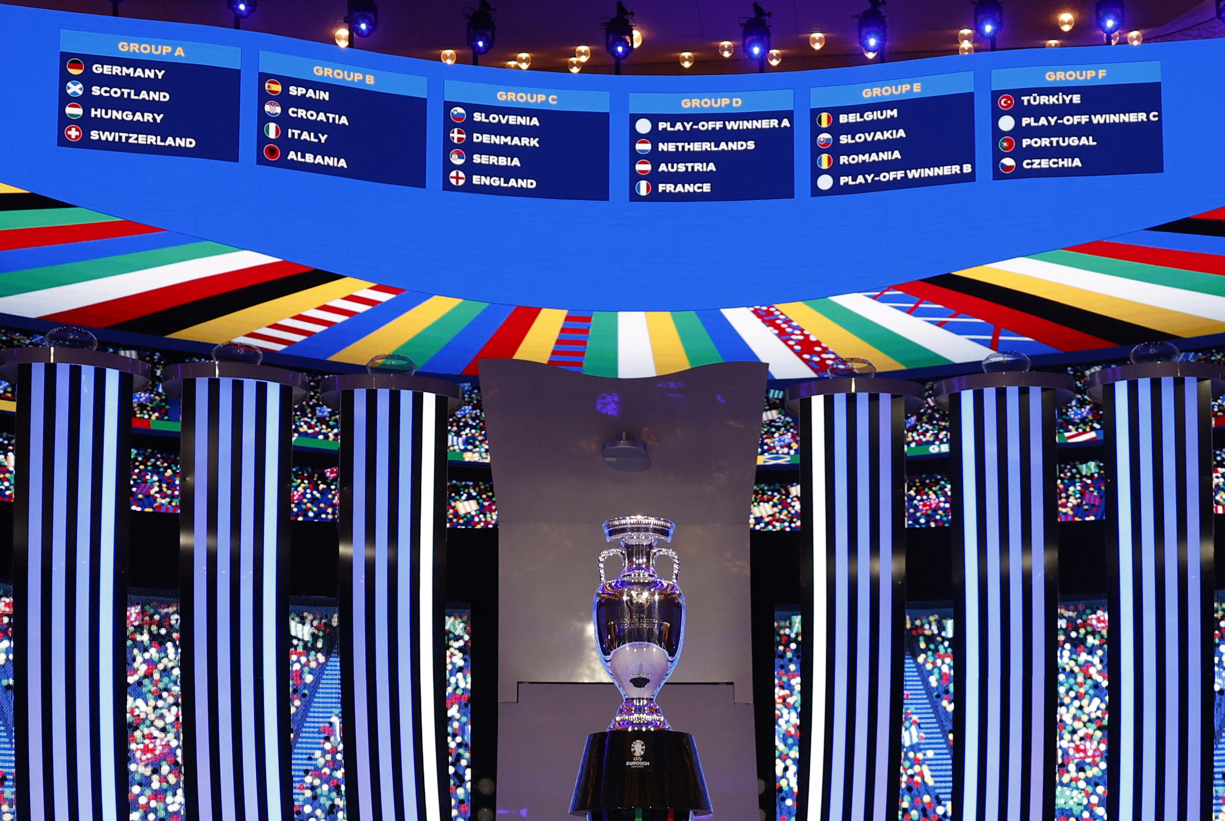 UEFA a deschis o anchetă după ce tragerea la sorți pentru grupele Euro 2024 a fost întreruptă de sunete din filme pentru adulți