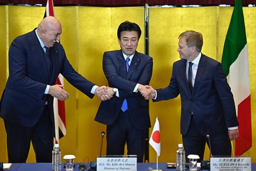 Japonia, Marea Britanie şi Italia au semnat un tratat internaţional pentru dezvoltarea unui avion supersonic „stealth”