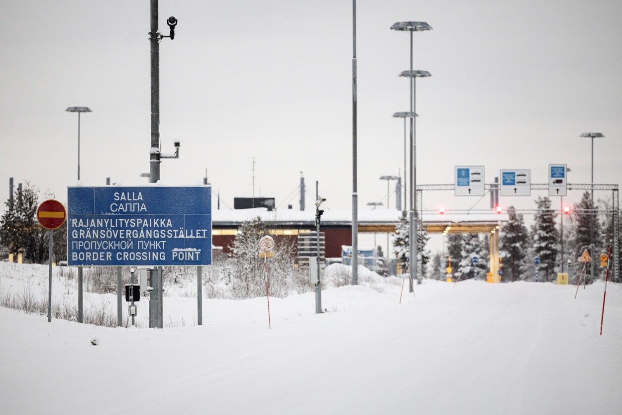 Finlanda s-a răzgândit și închide din nou toate punctele de trecere a frontierei cu Rusia