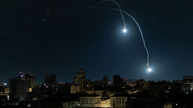 Rachete interceptate de sistemul antirachetă Patriot deasupra Kievului, noaptea