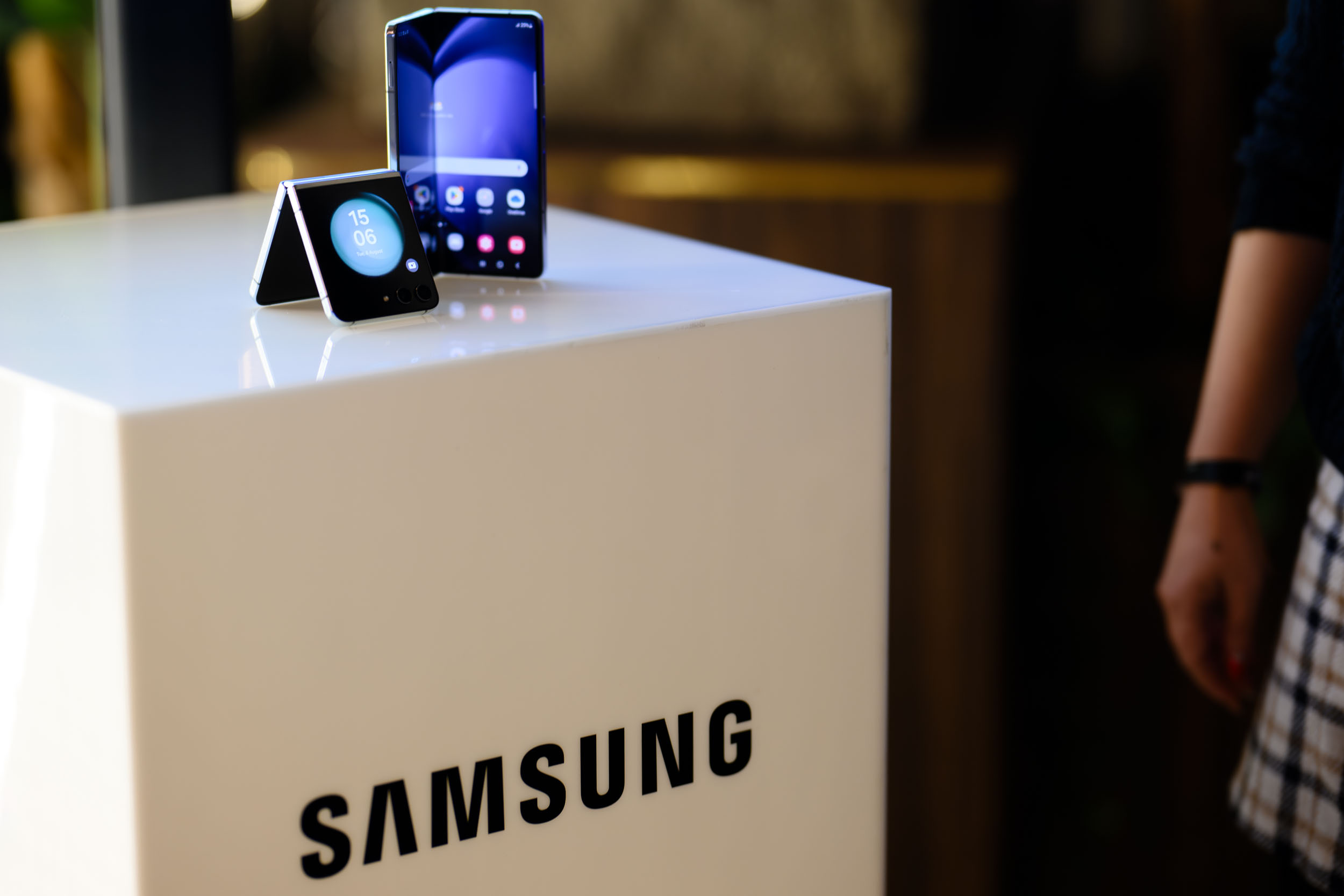 (P) Peste 50% din invitații la Join The Flip Side au renunțat pe loc la telefonul lor pentru un Samsung Galaxy Z Flip5 sau Z Fold5