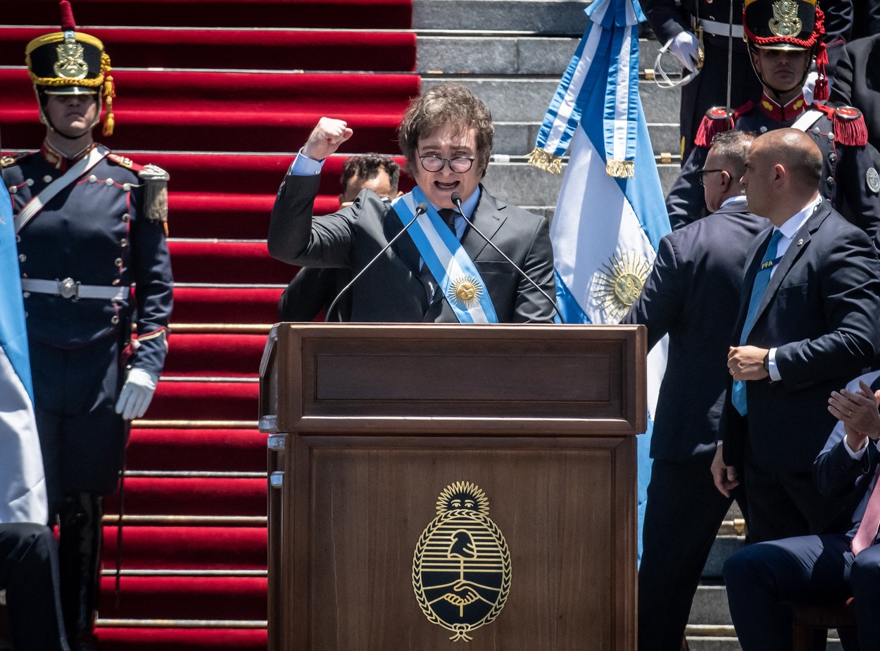 „Închisoare sau glonț”. Guvernul Argentinei introduce măsuri dure pentru cei care fac proteste după devalorizarea monedei