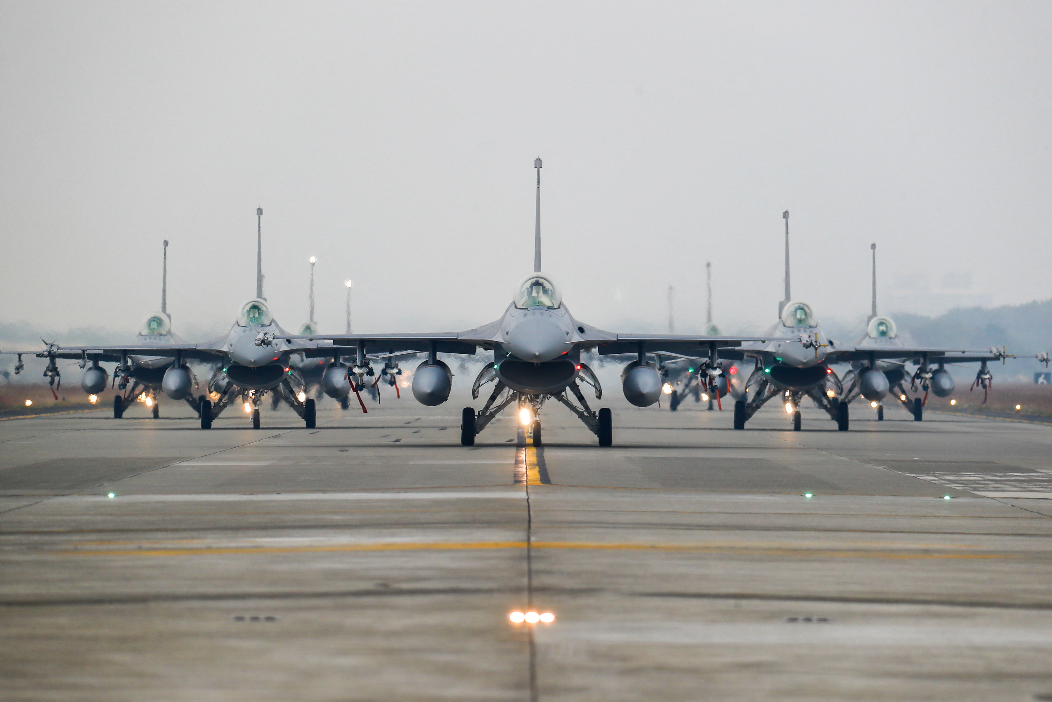 China amenință cu „represalii” după ce SUA au acordat Taiwanului un ajutor militar de 300 de milioane de dolari