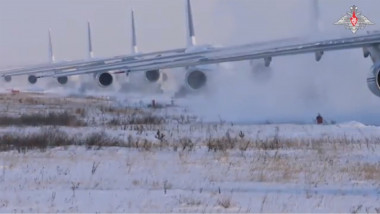 Russia puts seven An-124-100 Ruslan heavy military transport planes into the air simultaneously for the first time to perform a tactical exercise.