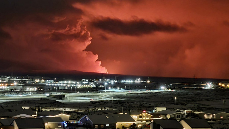 un vulcan a erupt in islanda