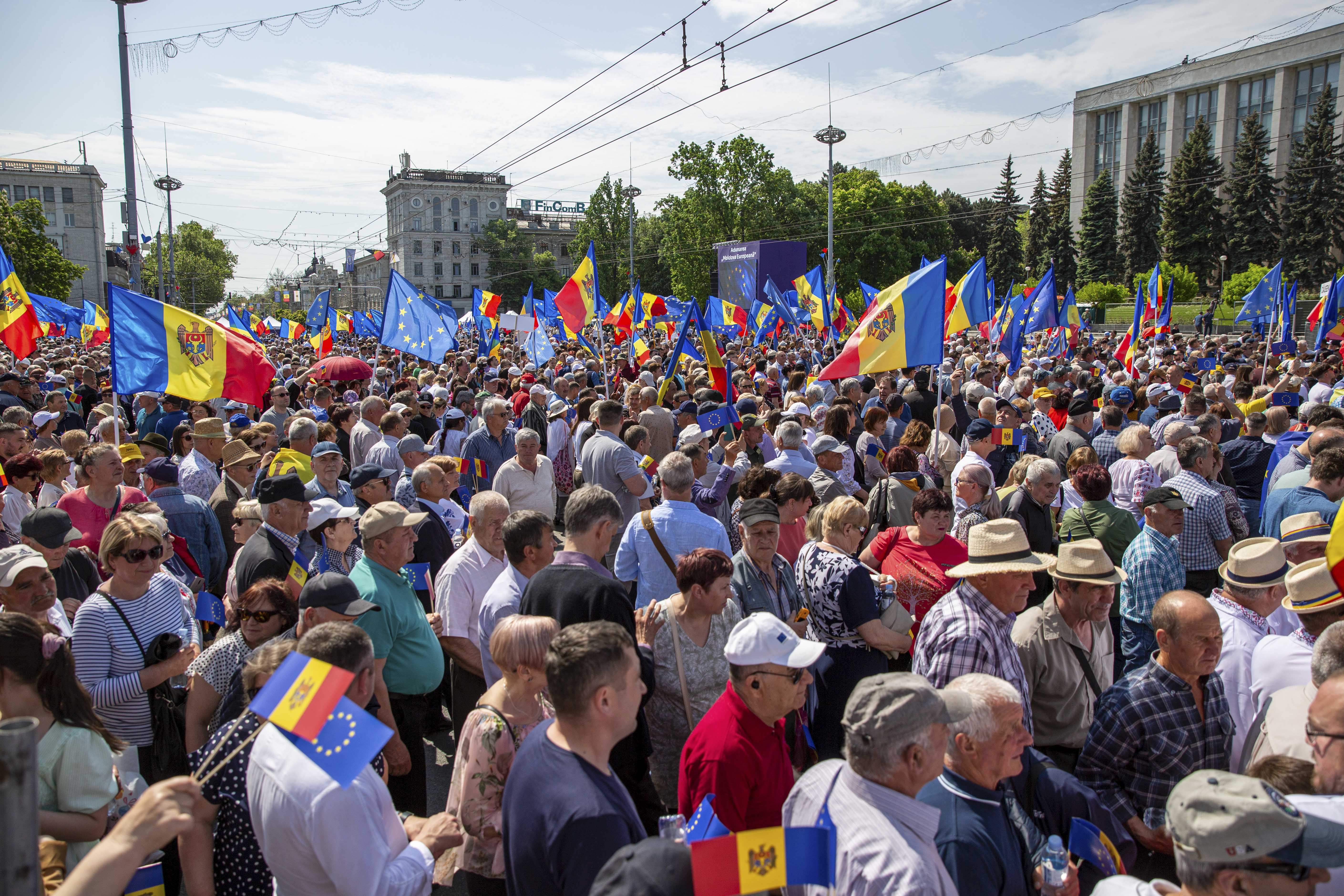 Comisia de la Veneţia critică restricţiile electorale impuse de R. Moldova persoanelor care au legături cu partide neconstituționale