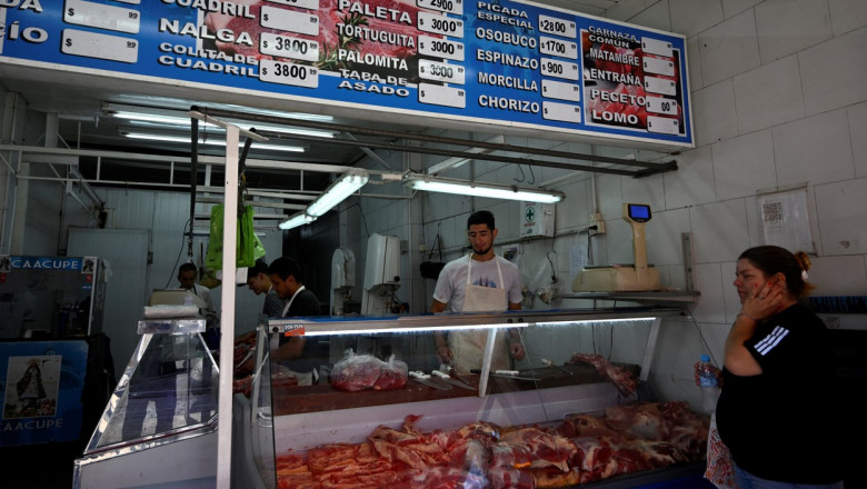oameni la magazin de carne in argentina