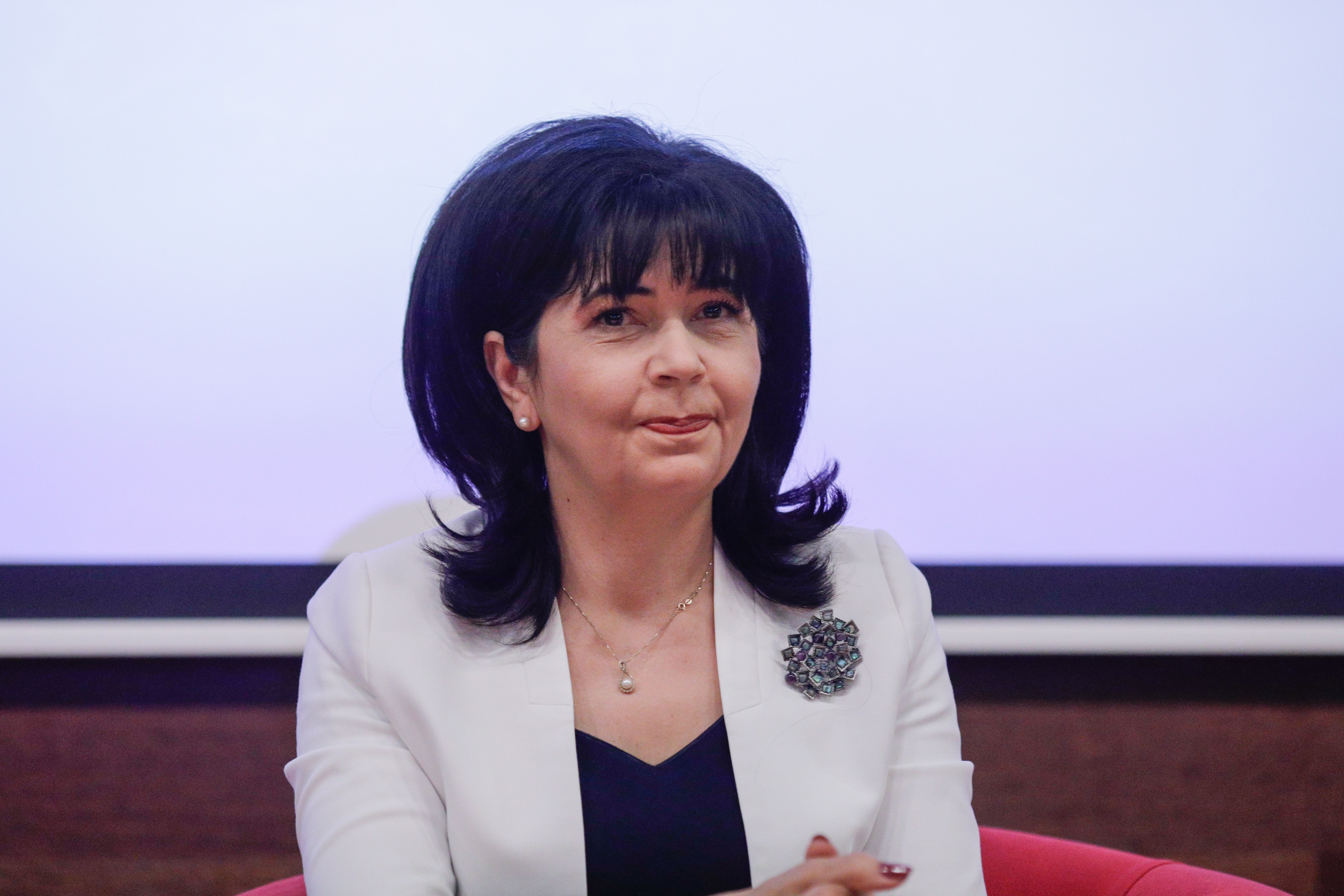 Reacția șefei PSD Botoșani, după perchezițiile DNA la biroul ei din CJ: Am pus la dispoziție toate documentele. Au fost și acasă