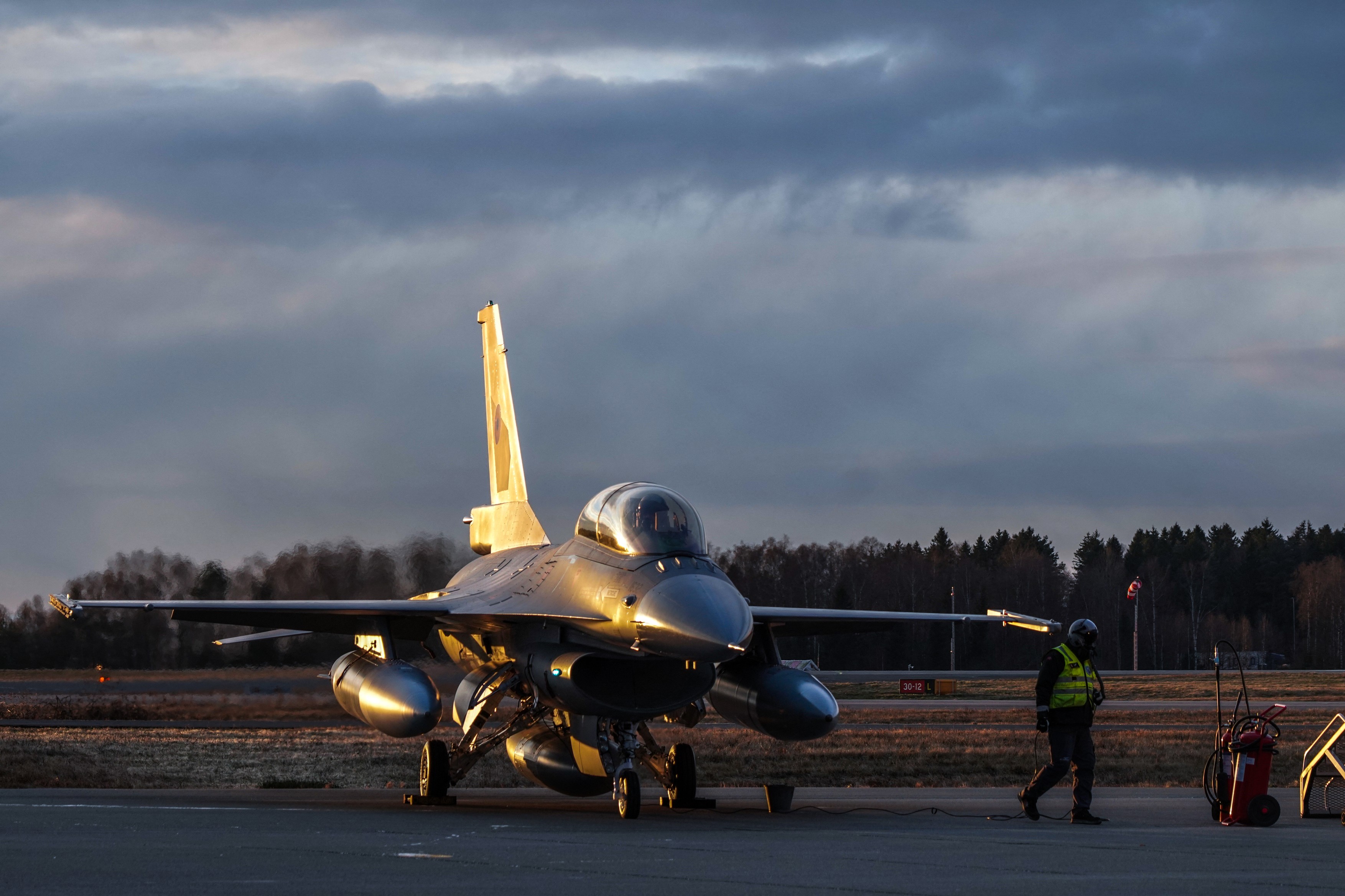 Rusia amenință că va ataca România dacă avioanele F-16 ucrainene vor decola de pe teritoriul țării noastre