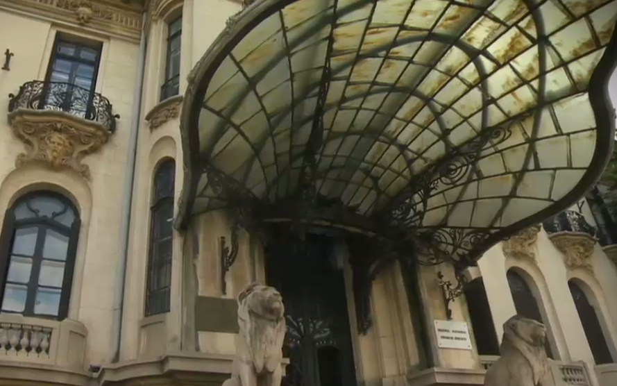 Statul la stat. Cum a ajuns Palatul Cantacuzino bătaia de joc a angajaților statului și a firmelor care ar fi trebuit să îl restaureze
