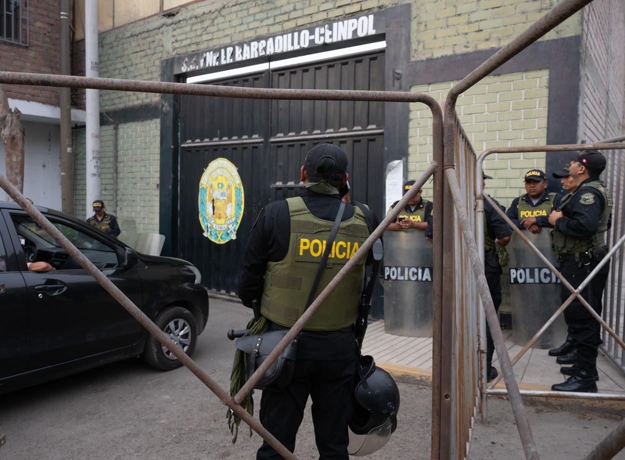 Un poliţist din Peru s-a deghizat în Moş Crăciun pentru a-l aresta pe traficantul de droguri „Grinch”