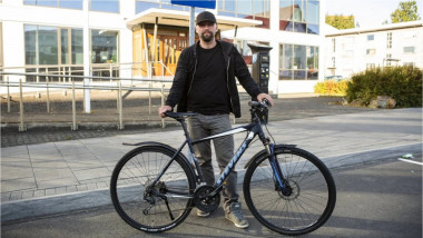 Bjartmar Leosson cu o bicicletă furată